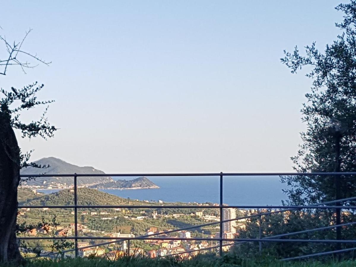 Villa Degli Ulivi К'яварі Екстер'єр фото